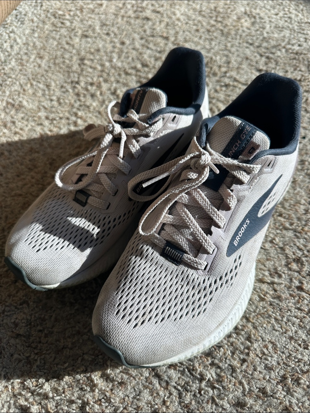 Brooks womens Running Shoes in Light Gray and Black